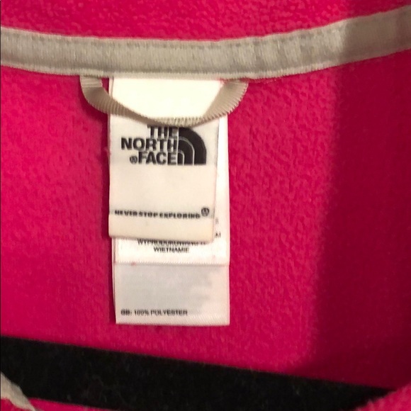 The North Face Pink Women’s Fleece Pullover - Picture 3 of 4